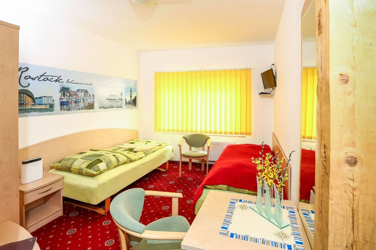 Double or Twin Room | Desk, soundproofing, free cribs/infant beds, free WiFi