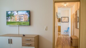 Apartment (Fewo) | Desk, soundproofing, cribs (free), WiFi (free) - Hotel Pension Petridamm (Rostock)