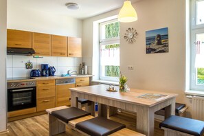 In-room dining - Hotel Pension Petridamm (Rostock)