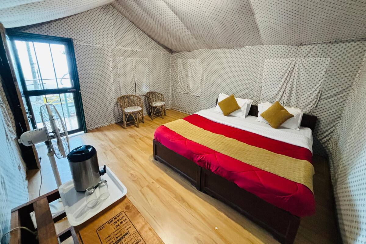 Rollaway beds, bed sheets