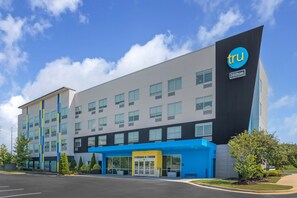 Exterior - Tru by Hilton Auburn (Auburn)
