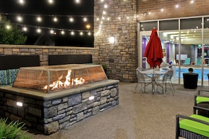 Courtyard - Home2 Suites by Hilton Stow (Stow)