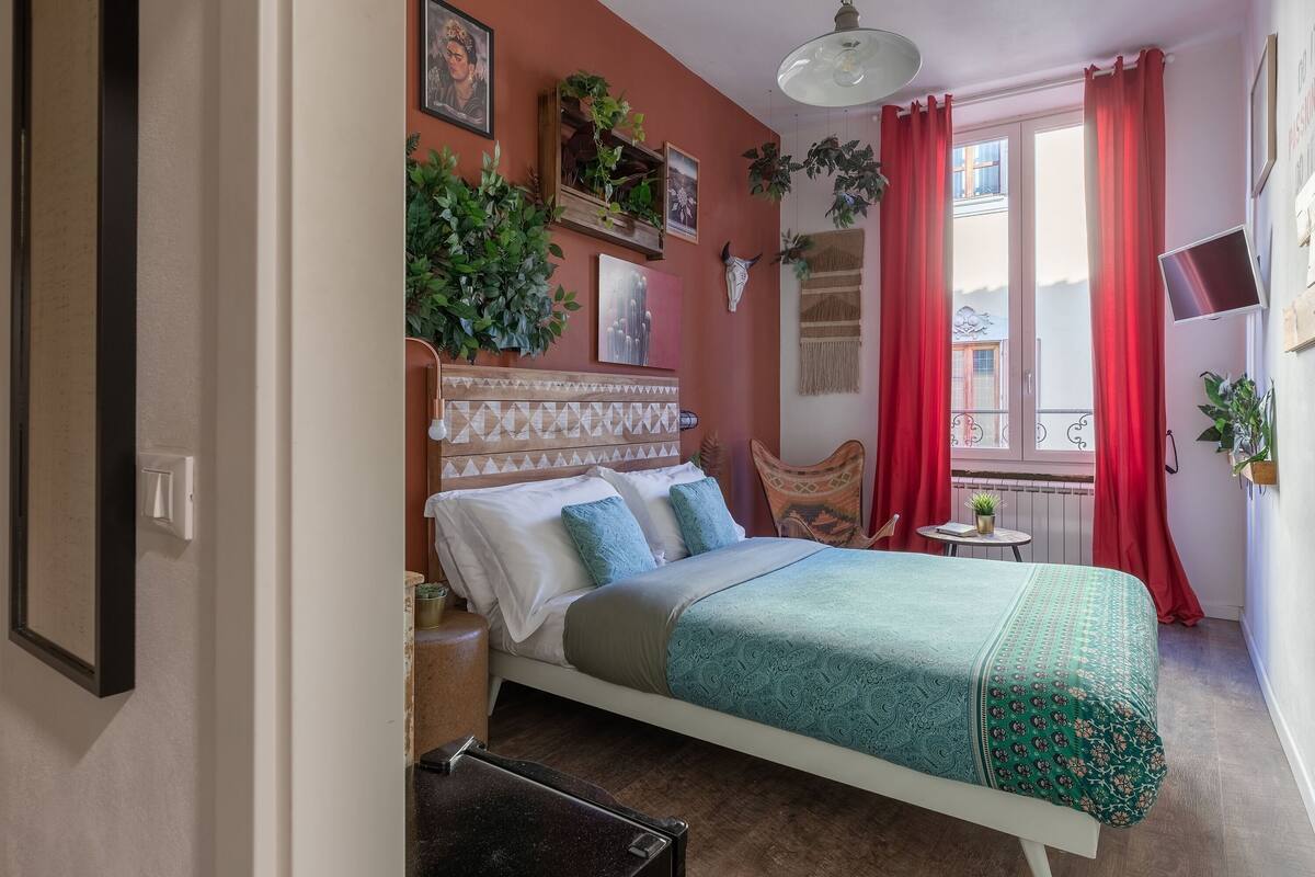 Superior Double Room, City View | 1 bedroom, premium bedding, individually decorated