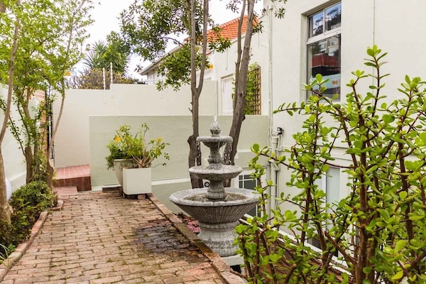 Studio 3 | Garden view