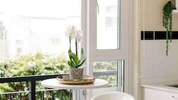 Studio – classic | Senger med overmadrass, individuelt dekorert og individuelt innredet