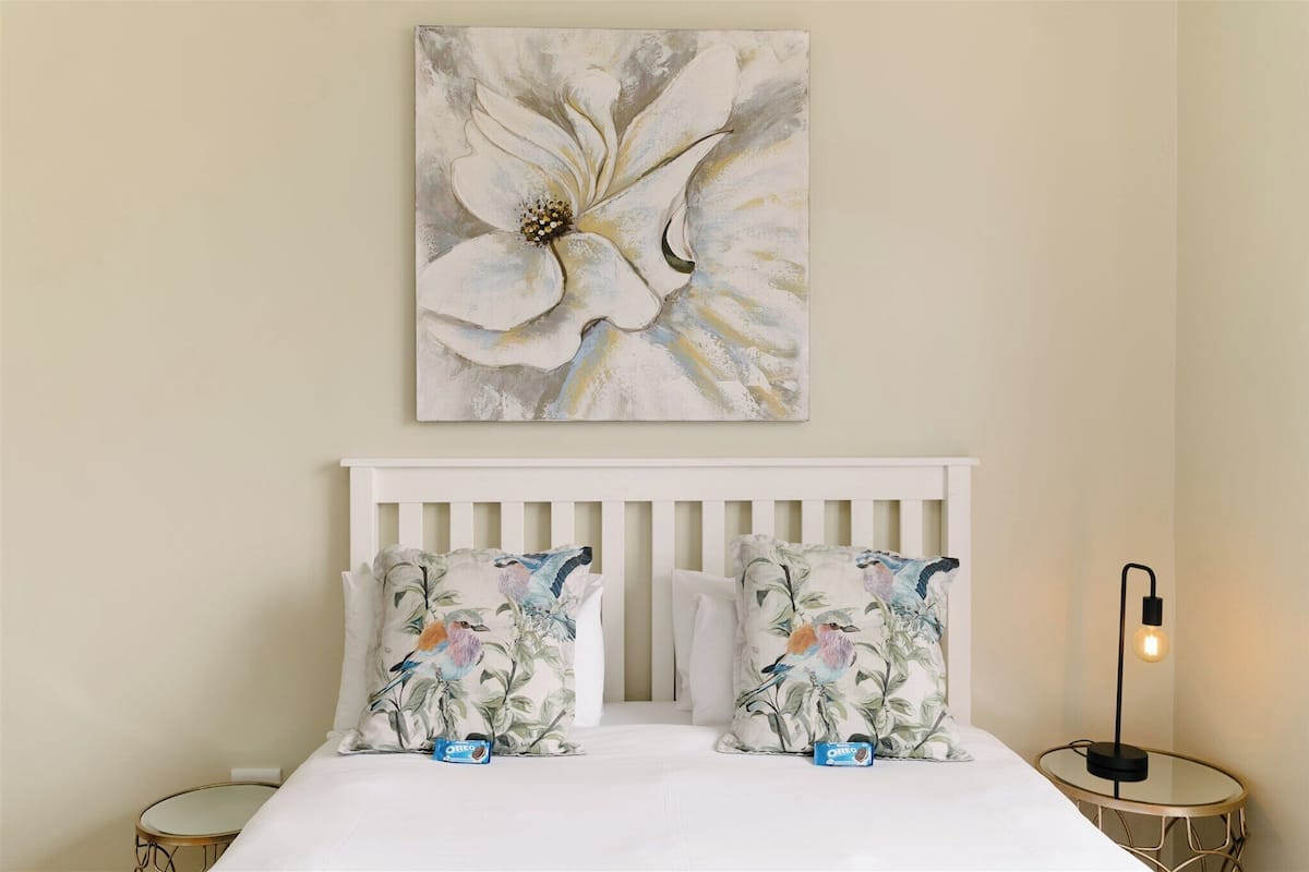 Pillow-top beds, individually decorated, individually furnished