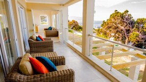 Standard Apartment, 2 Bedrooms | Terrace/patio - Crichton House (Cape Town)