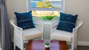 Standard Apartment, 1 Bedroom | Living area - Crichton House (Cape Town)