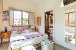Deluxe Double or Twin Room | Down comforters, iron/ironing board, free cribs/infant beds, free WiFi - Superior Relais Temple View (Rome)