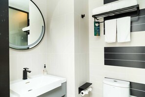 Bathroom - ibis Tianjin Wuqing (Tianjin)