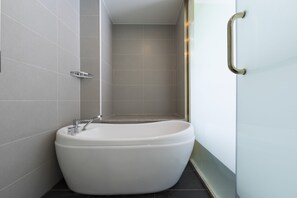 Phòng đơn | Phòng tắm | Buồng tắm vòi sen, đồ dùng nhà tắm miễn phí, máy sấy tóc 
