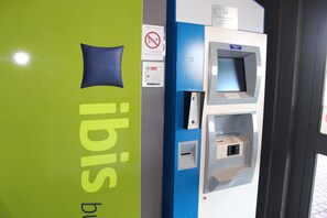 Check-in/check-out kiosk