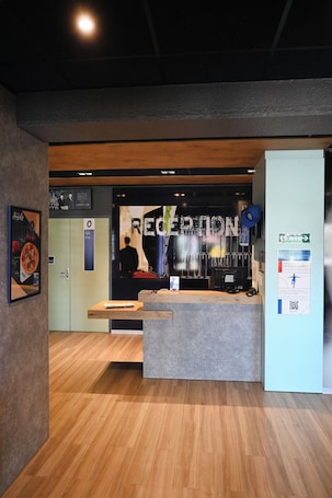 Recepção. ibis budget Laval