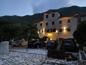 Front of property - Villa Mariner (Kotor)