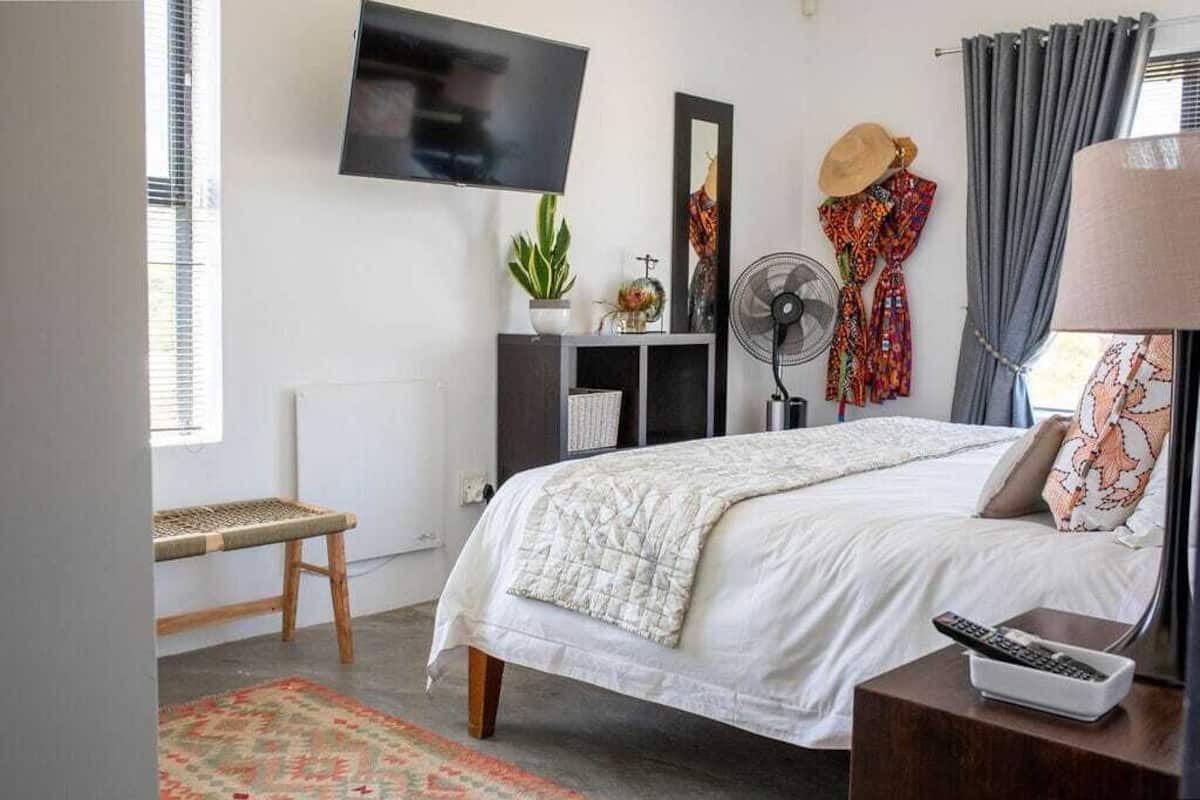 Self-Catering Unit with 2 separate Rooms | Select Comfort beds, in-room safe, blackout drapes, soundproofing