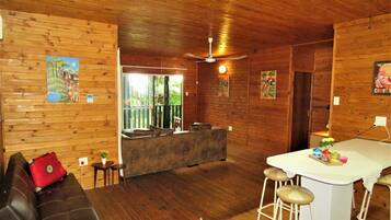 Chalé luxo, vista para o jardim | Terraço/pátio