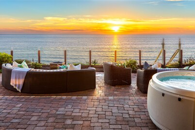 Alquiler frente al mar con 7br, 5ba, spa privado, patio, infinitas vistas al mar AC