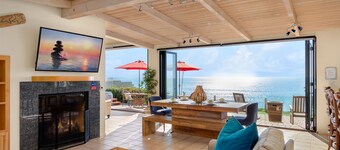 Oceanfront Retreat met een eigen Putting Green & Patio