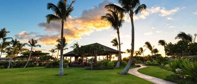 Expansive 5-Star Resort Living with all of the Advantages Of Home.