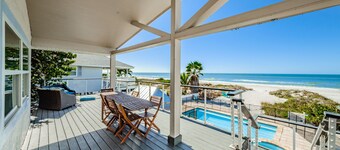 Sunshines Hideaway | Beachfront | Private Pool