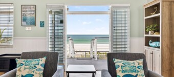 Sunshines Hideaway | Beachfront | Private Pool