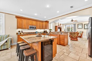 Fridge, microwave, oven, stovetop - Exclusive Isla Bonita | Private Pool | Beach Views (Indian Rocks Beach)