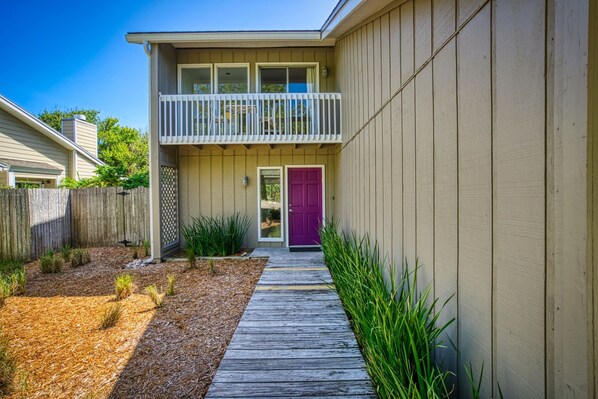 Exterior - Family Home Short Walk to the Beach 3 Bedrooms (Jacksonville Beach)