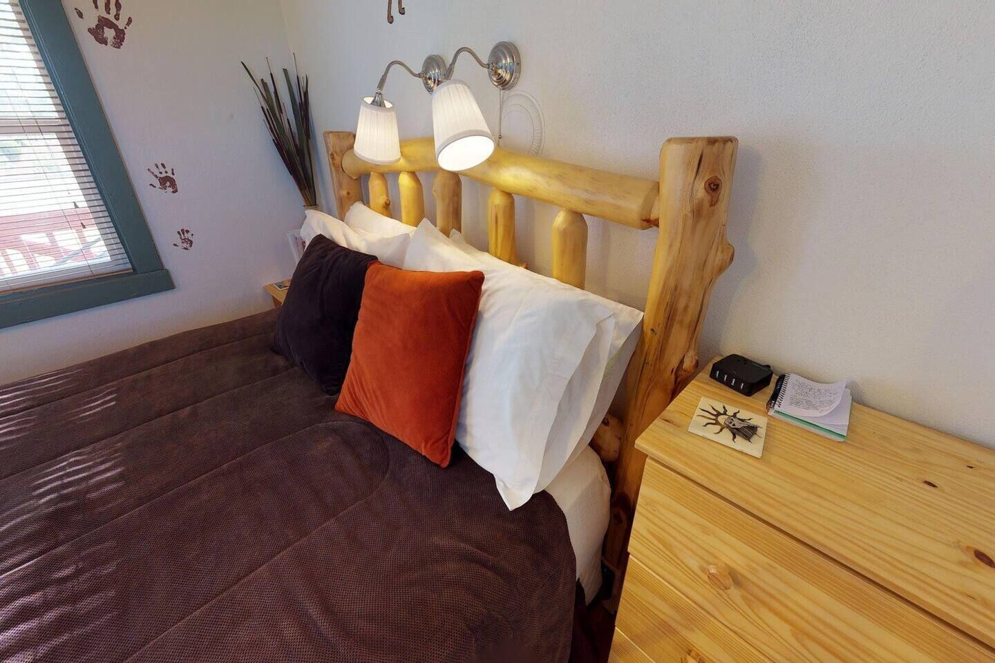 1 bedroom, soundproofing, WiFi, bed sheets