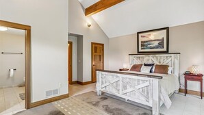 7 slaapkamers, een strijkplank/strijkijzer, wifi, beddengoed