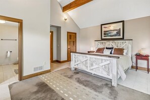 7 soverom, strykejern/-brett, wi-fi og sengetøy