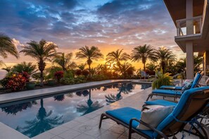 Pool - 🏖️ Stunning Pacific Ocean Views | Private Pool | Gated Community (Kailua-Kona)