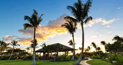 Paradise Perfected! Relax with Private Pool and Golf Course views.