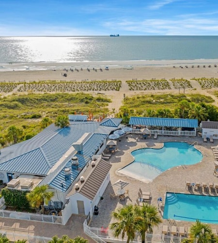 Tybee’s Only Oceanfront Resort•Fall Flash Sale at Beachside Colony Resort 3/2