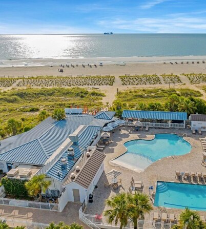 Tybee’s Only Oceanfront Resort•Fall Flash Sale at Beachside Colony Resort 3/2