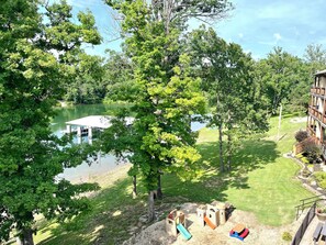 Property grounds - 3 BR, 2 Bath Upper Level Condo on Table Rock Lake, Dock Access and fireplace (Hollister)