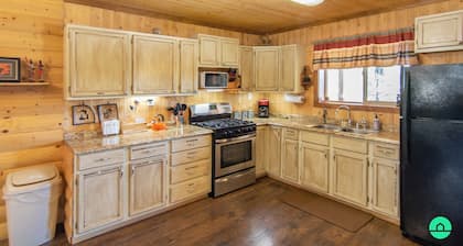 W-W: Long View "Safari" Cabin Overlooking Canyon!