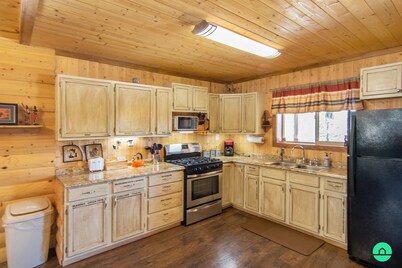W-W: Long View "Safari" Cabin Overlooking Canyon!