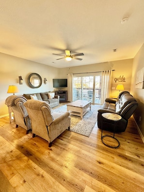 Fireplace, DVD player