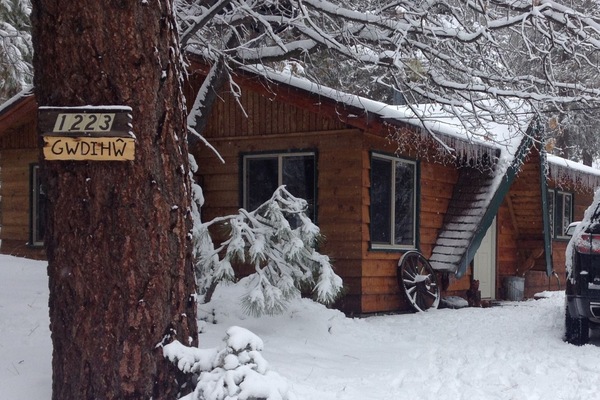 Snow Covered Big Bear Cool Cabins, Owl Cabin Front