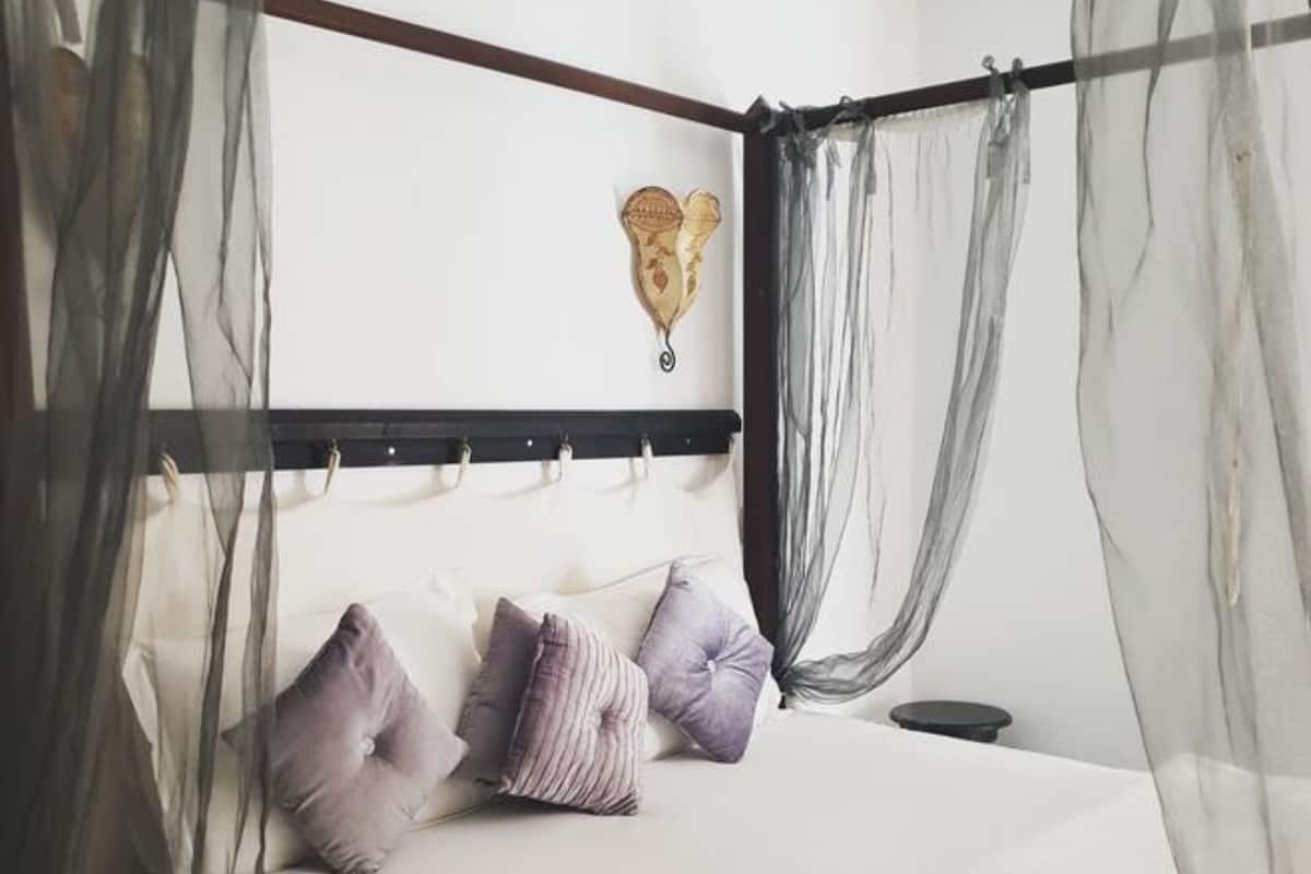 Suite Junior | Coffres-forts dans les chambres, Internet gratuit par câble