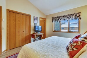 2 quartos, ferros/tábuas de passar roupa, Wi-Fi, roupa de cama