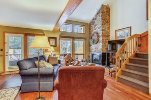 Cheminée, lecteur de DVD