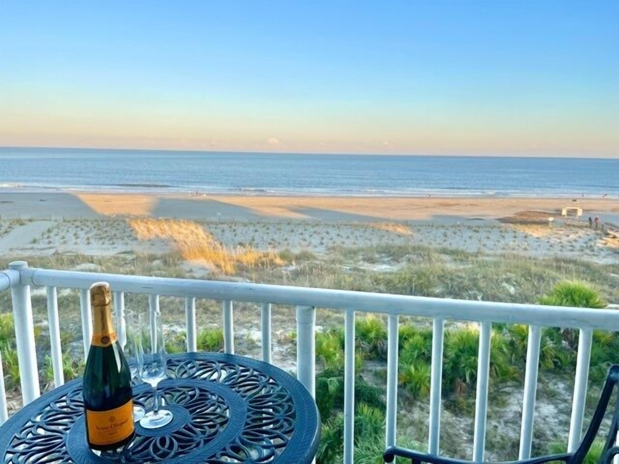 Beachside Colony🏖️Tybee’s Only Oceanfront Resort☀️Summer Sale Going Fast3/2