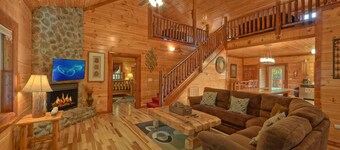 Ultimate Family Vacation Cabin - Indoor Pool, Theater, Game Room