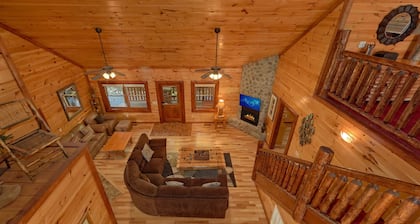 Ultimate Perheloma Cabin - Indoor Pool, teatteri, pelihuone