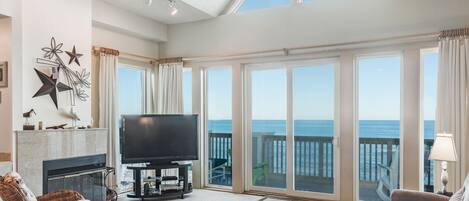 TV, fireplace, DVD player