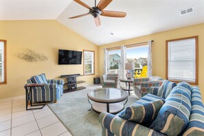 TV, Netflix, streaming services