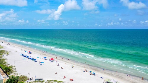 Chateaux Condominium 405-1 Bedroom Direct Gulf!