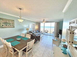 Smart TV, DVD player