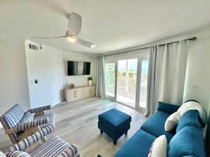 Smart TV, DVD player, books